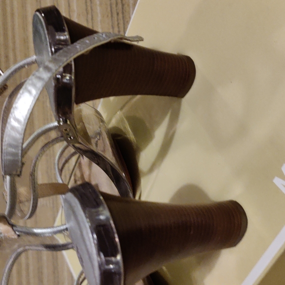 Michael kors silver and clear heels t-strap size 8m - Picture 3 of 4